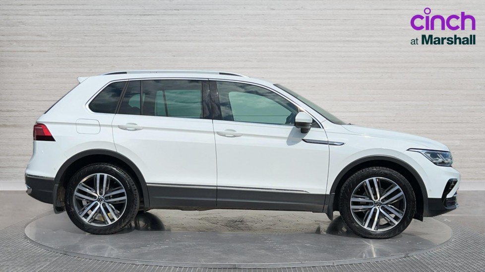 Used Volkswagen Tiguan 2021 for sale - 77018367: Photo 2