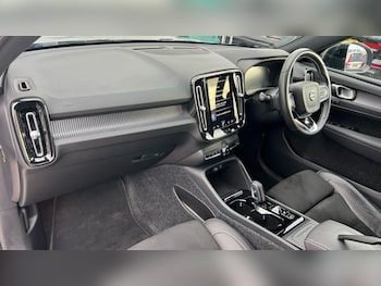 Used Volvo XC40 2020 for sale - 76528904: Photo