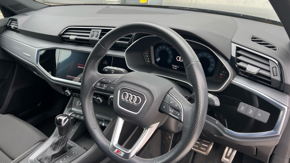 Used Audi Q3 2022 for sale - 76873611: Photo 9