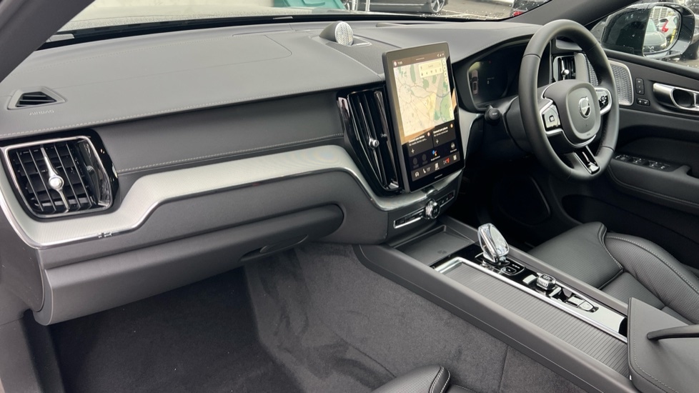 Used Volvo XC60 2025 for sale - 77307464: Photo 4