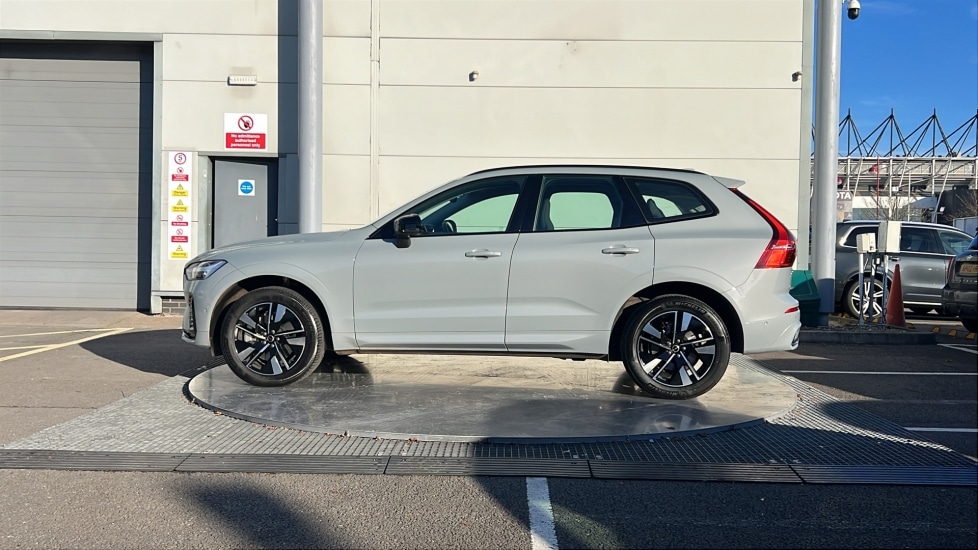 Used Volvo XC60 2025 for sale - 76623628: Photo 8