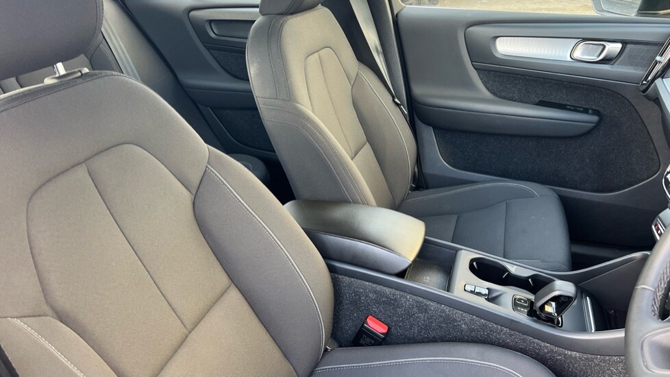 Used Volvo XC40 2021 for sale - 77470782: Photo 9