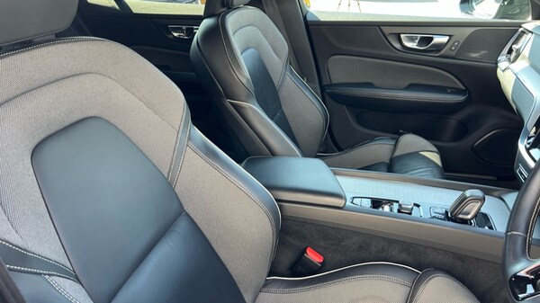 Used Volvo V60 2021 for sale - 76203864: Photo 9