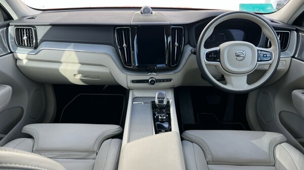 Used Volvo XC60 2024 for sale - 75710042: Photo 9
