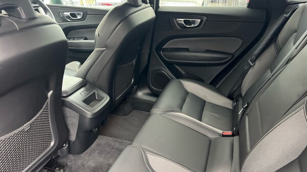 Used Volvo XC60 2022 for sale - 76130495: Photo 10