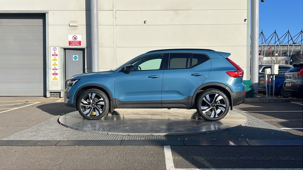 Used Volvo XC40 2024 for sale - 77232123: Photo 8