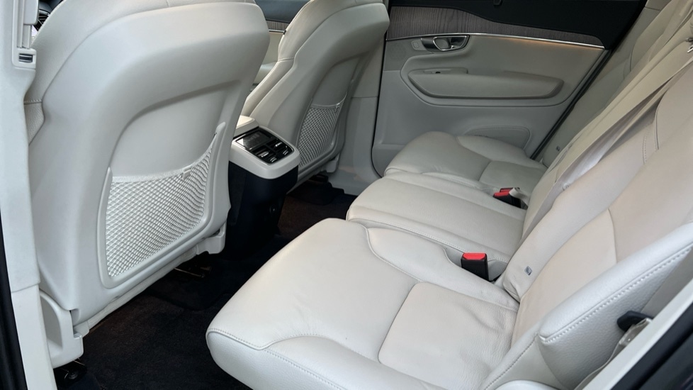 Used Volvo XC90 2023 for sale - 76817642: Photo 10