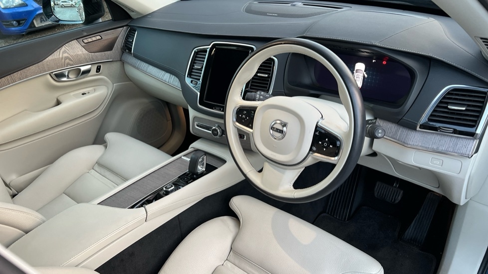 Used Volvo XC90 2023 for sale - 76817642: Photo 5
