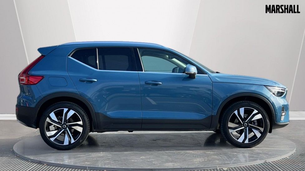 Used Volvo XC40 2024 for sale - 76870358: Photo 3
