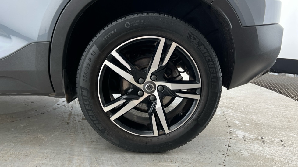 Used Volvo XC40 2021 for sale - 77442531: Photo 4