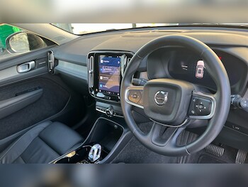 Used Volvo XC40 2025 for sale - 77648152: Photo