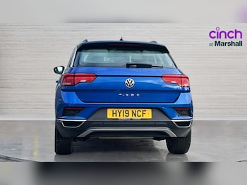 Used Volkswagen T-Roc 2019 for sale - 77381007: Photo