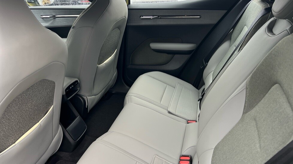 Used Volvo EX30 2025 for sale - 76871888: Photo 10