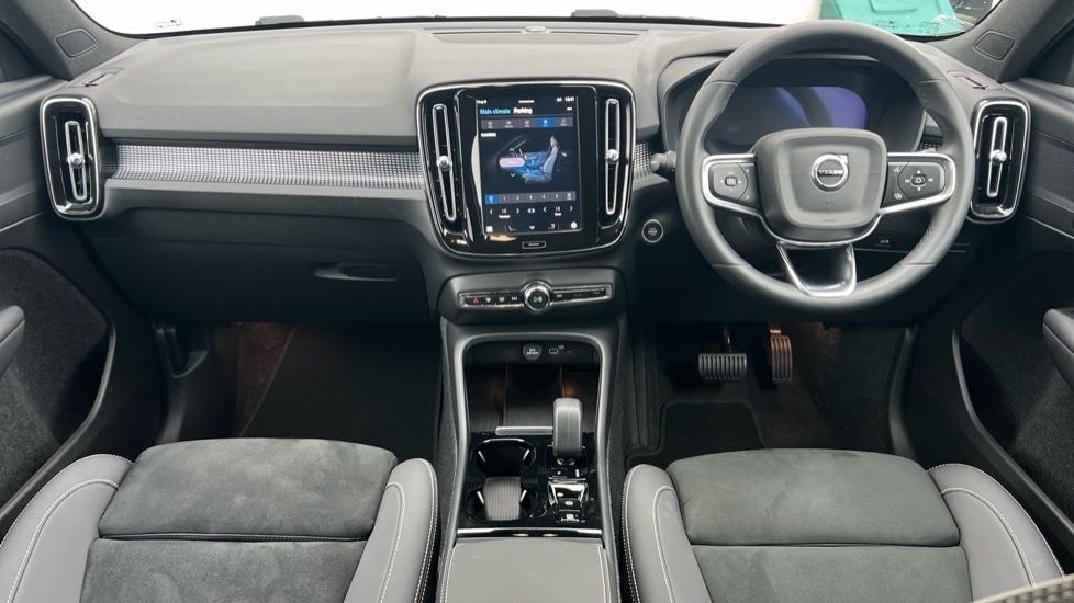 Used Volvo XC40 2025 for sale - 77588429: Photo 5