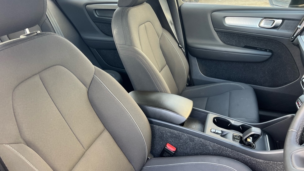 Used Volvo XC40 2021 for sale - 76873227: Photo 9