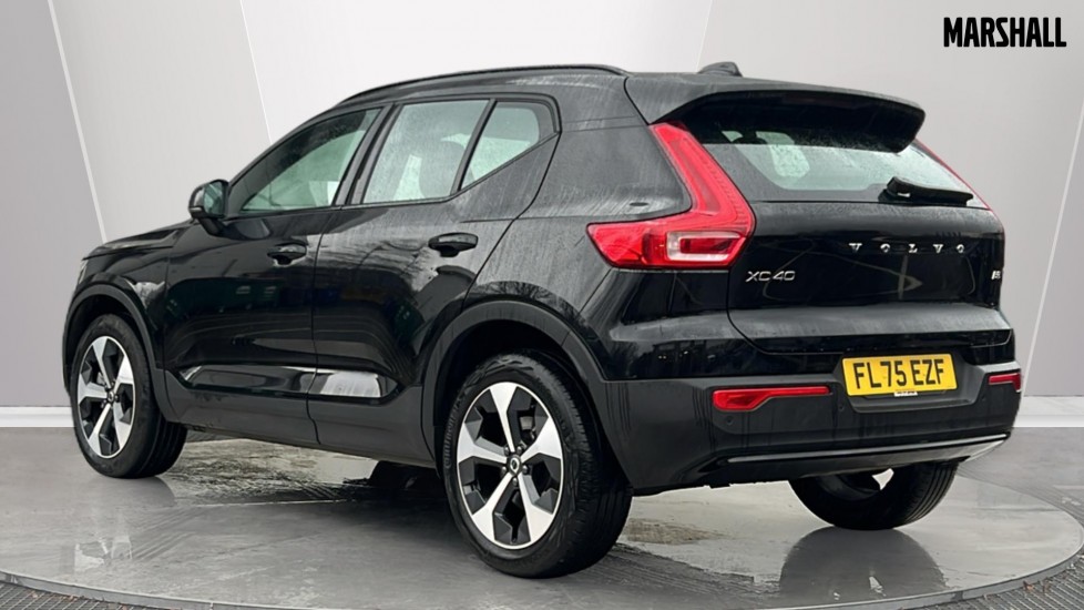 Used Volvo XC40 2025 for sale - 76977852: Photo 2