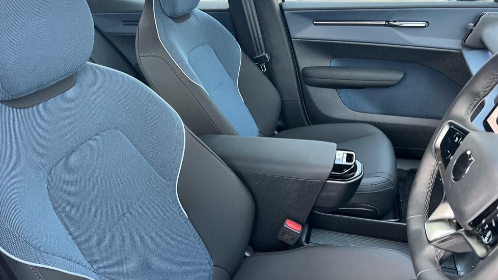 Used Volvo EX30 2025 for sale - 77145768: Photo 9