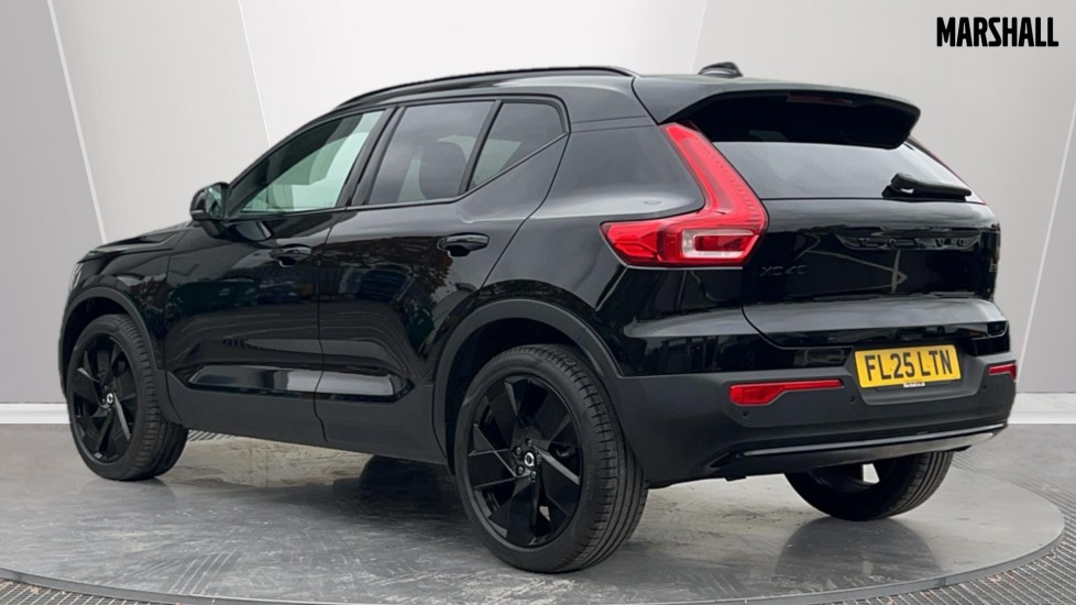 Used Volvo XC40 2025 for sale - 76487265: Photo 2