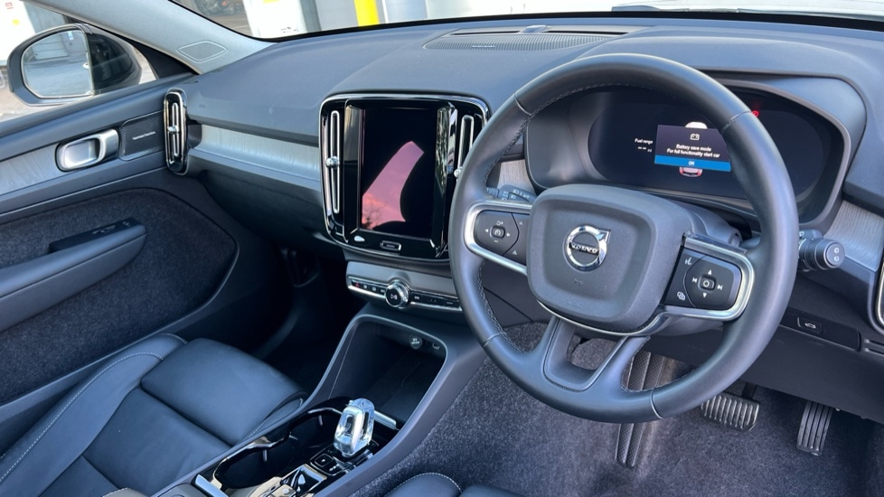 Used Volvo XC40 2024 for sale - 76870347: Photo 5