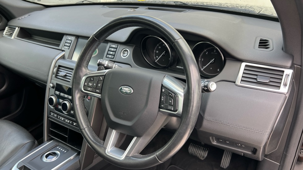 Used Land Rover Discovery Sport 2019 for sale - 76312085: Photo 10