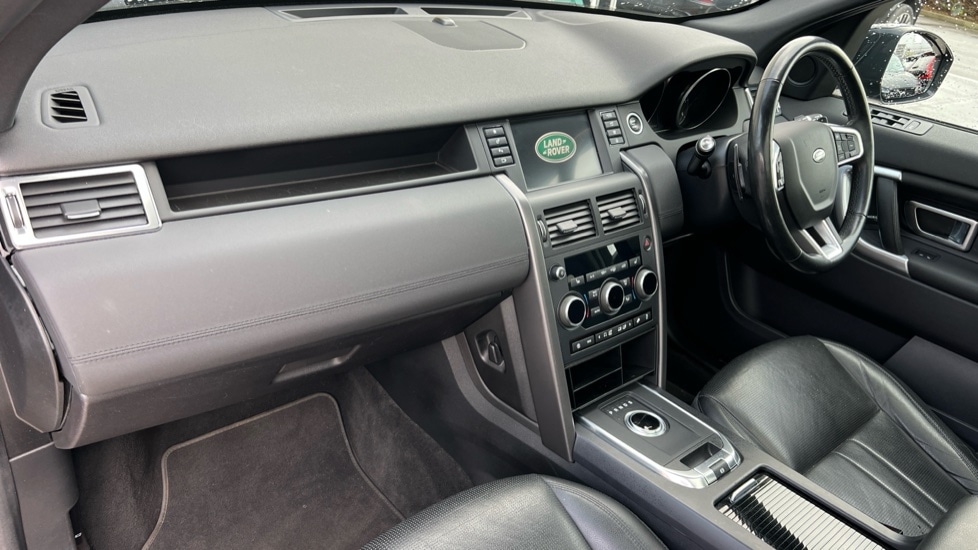 Used Land Rover Discovery Sport 2019 for sale - 76312085: Photo 9