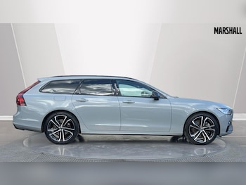 Used Volvo V90 2024 for sale - 75758690: Photo