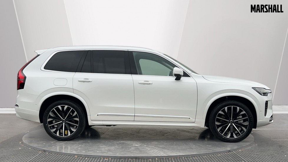 Used Volvo XC90 2025 for sale - 76871093: Photo 3