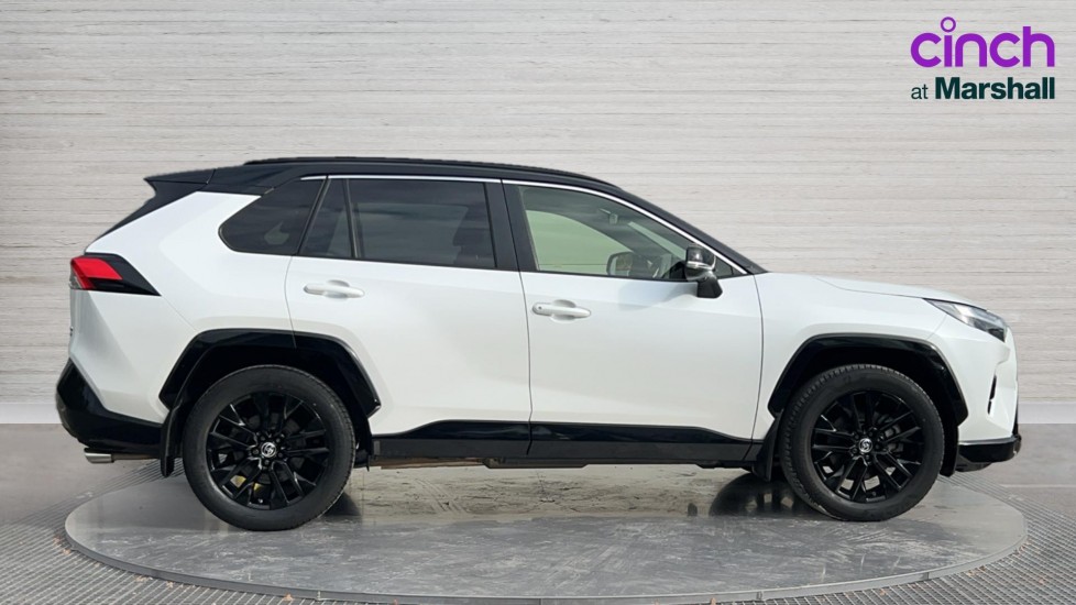 Used Toyota RAV4 2023 for sale - 76869643: Photo 2