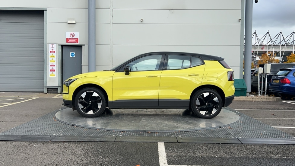 Used Volvo EX30 2025 for sale - 76871883: Photo 8