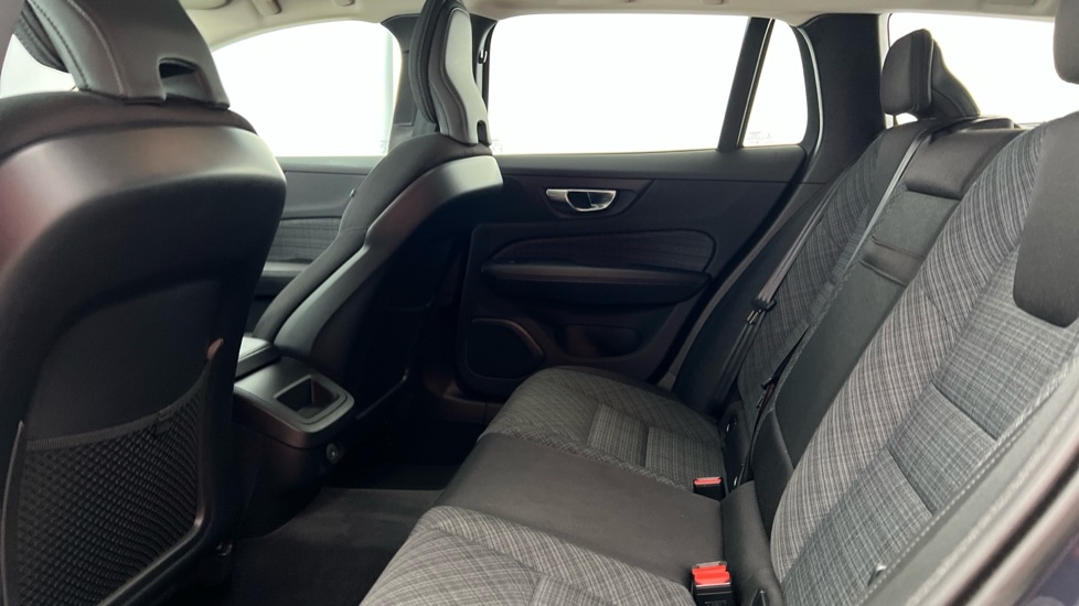 Used Volvo V60 2022 for sale - 77640696: Photo 7