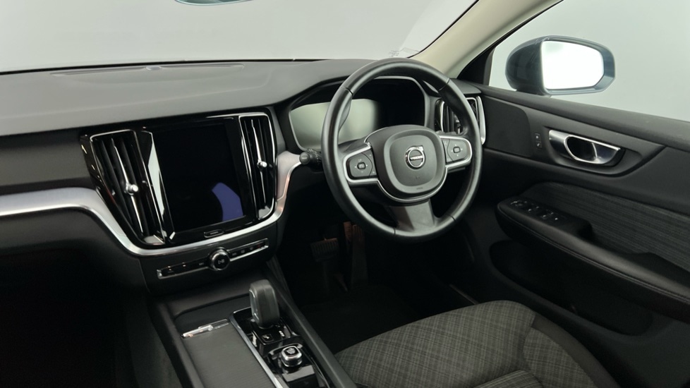 Used Volvo V60 2022 for sale - 77640696: Photo 8