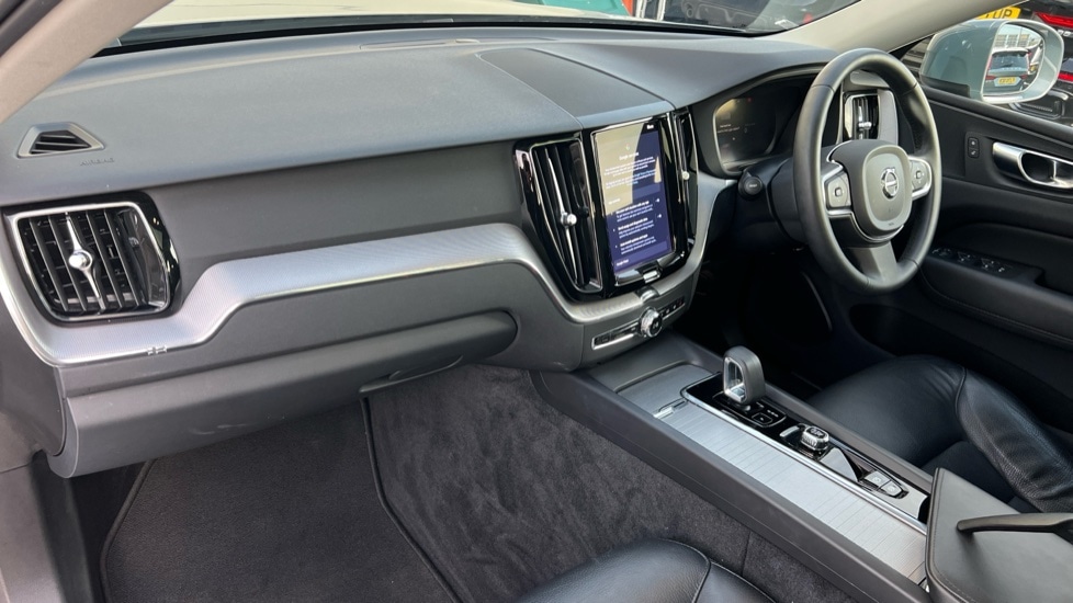 Used Volvo XC60 2022 for sale - 76873564: Photo 4