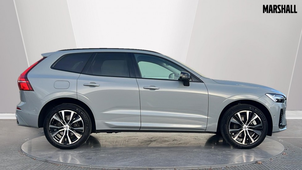 Used Volvo XC60 2025 for sale - 77232135: Photo 3