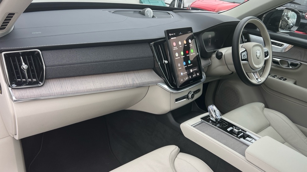 Used Volvo XC90 2025 for sale - 76514715: Photo 4