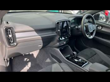 Used Volvo XC40 2024 for sale - 74892536: Photo