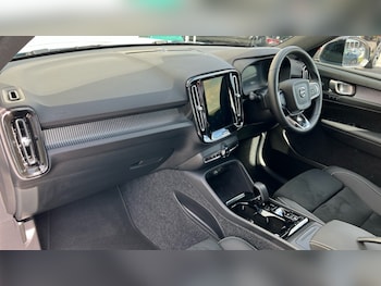 Used Volvo XC40 2024 for sale - 75481143: Photo