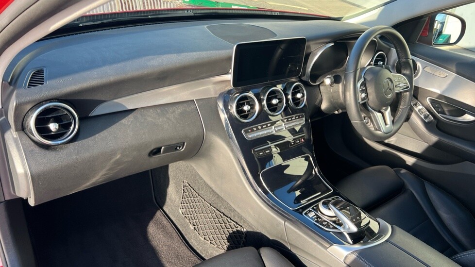 Used Mercedes-Benz C Class 2020 for sale - 76873044: Photo 9