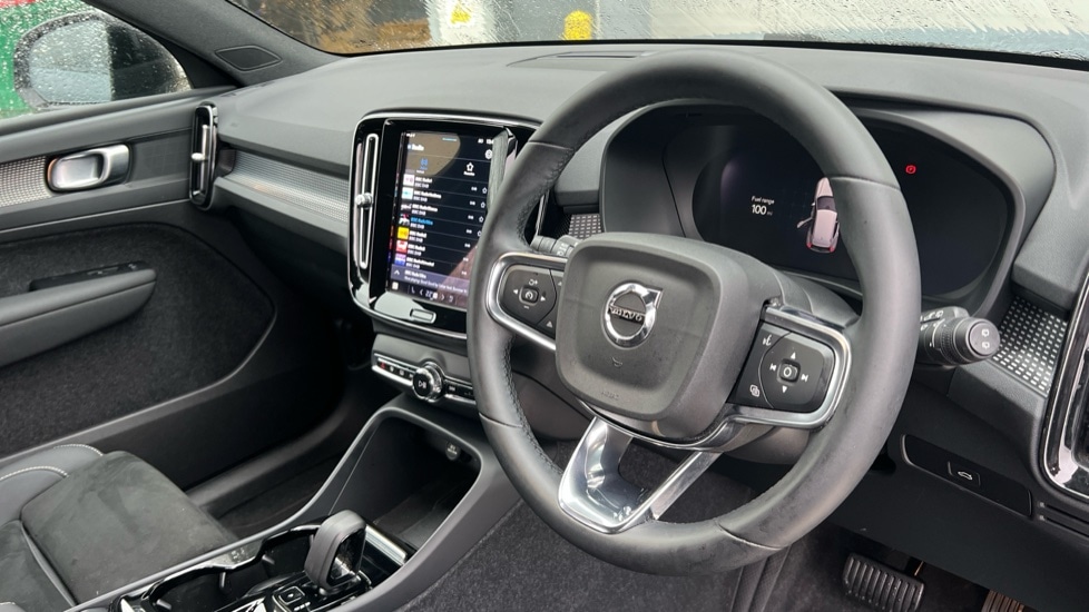 Used Volvo XC40 2023 for sale - 77708298: Photo 4