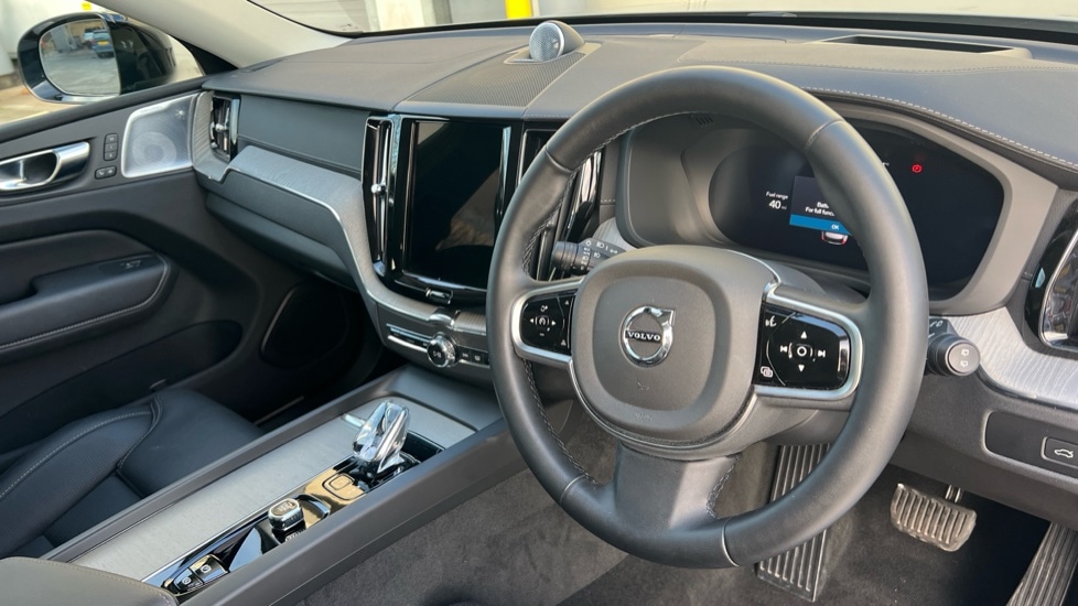 Used Volvo XC60 2025 for sale - 77218688: Photo 5