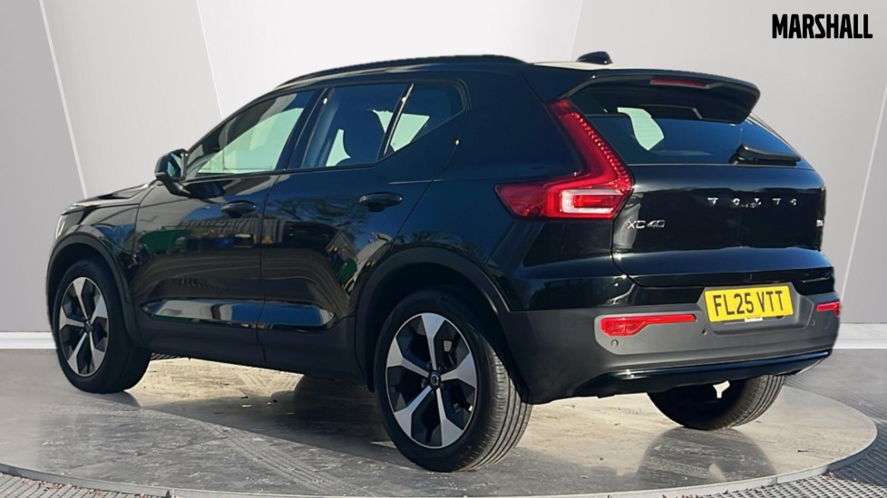 Used Volvo XC40 2025 for sale - 76872787: Photo 2