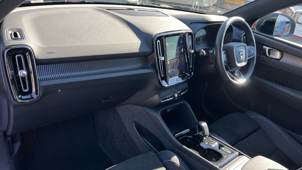Used Volvo XC40 2024 for sale - 76007968: Photo 4