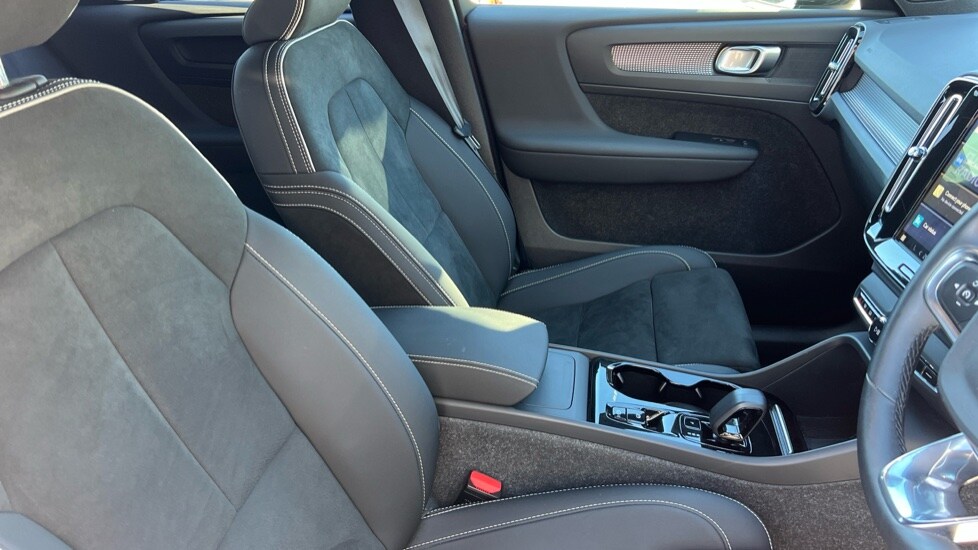 Used Volvo XC40 2024 for sale - 76007968: Photo 9