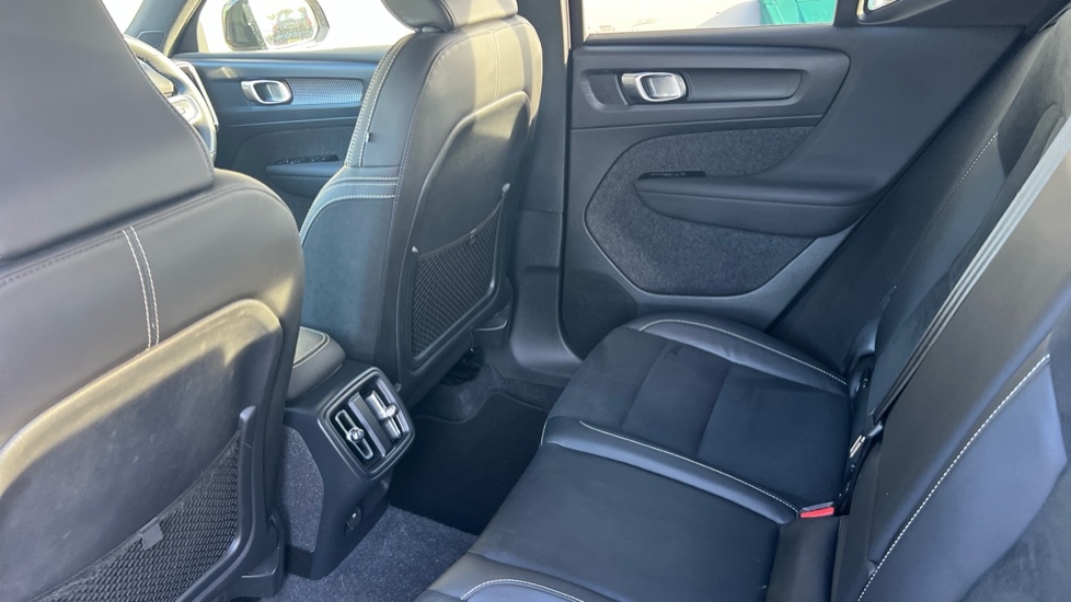 Used Volvo XC40 2021 for sale - 76873470: Photo 10