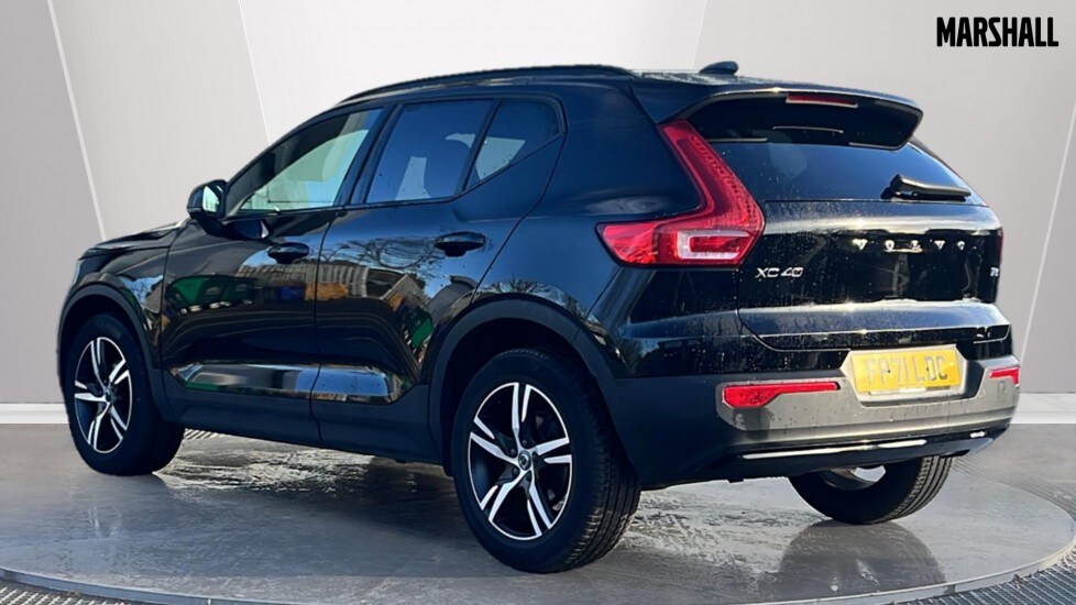 Used Volvo XC40 2021 for sale - 76873470: Photo 2