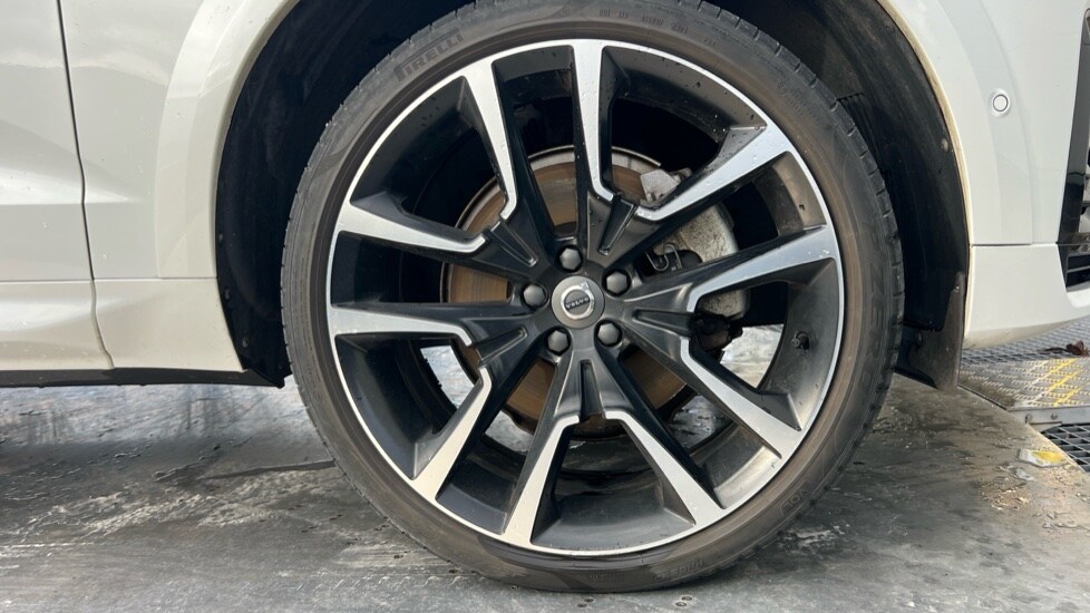 Used Volvo XC60 2023 for sale - 77552241: Photo 9