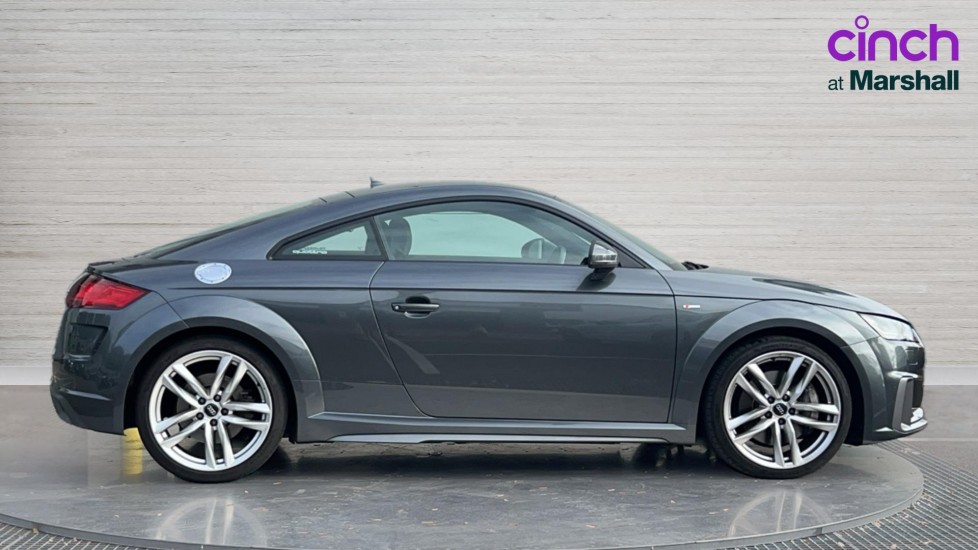 Used Audi TT 2019 for sale - 76871411: Photo 2