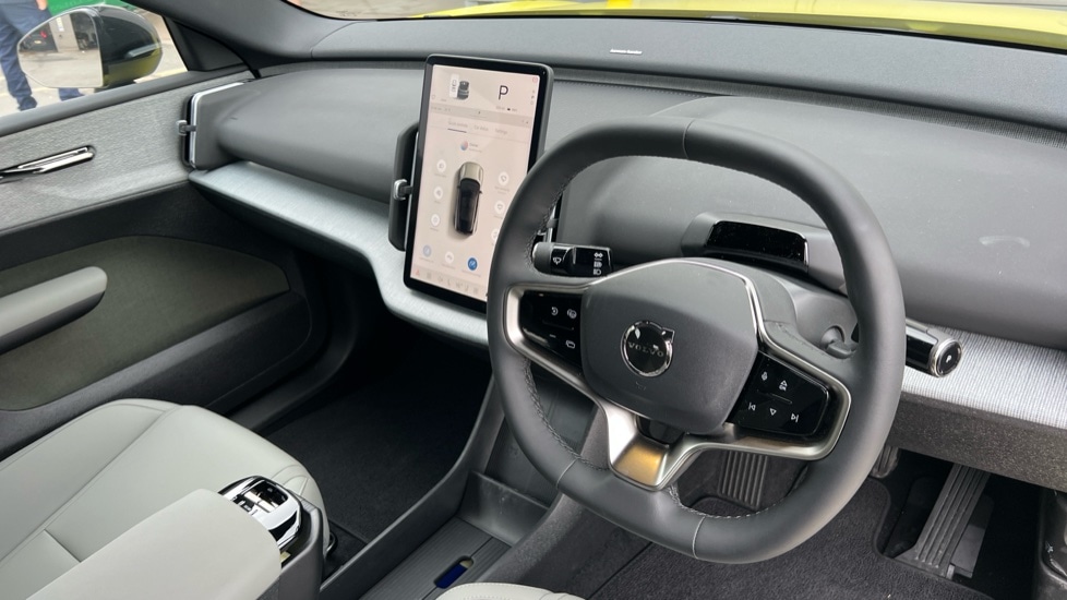 Used Volvo EX30 2025 for sale - 76868778: Photo 5