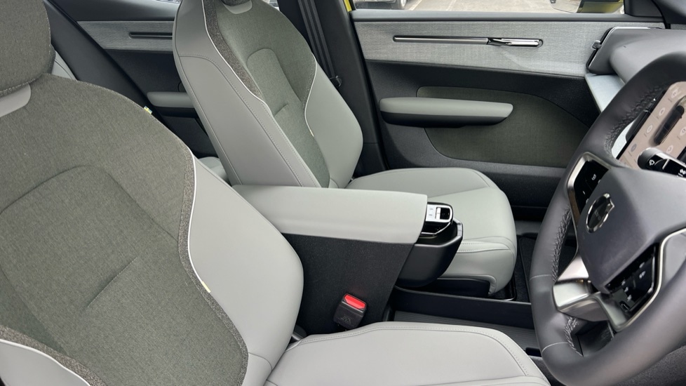Used Volvo EX30 2025 for sale - 76868778: Photo 9