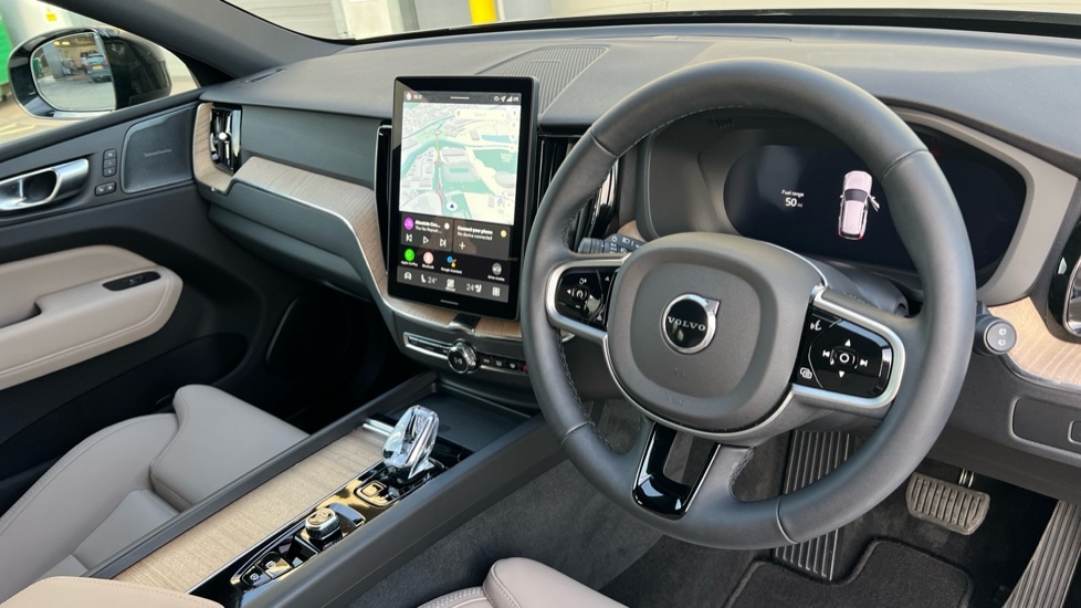 Used Volvo XC60 2025 for sale - 77293387: Photo 4