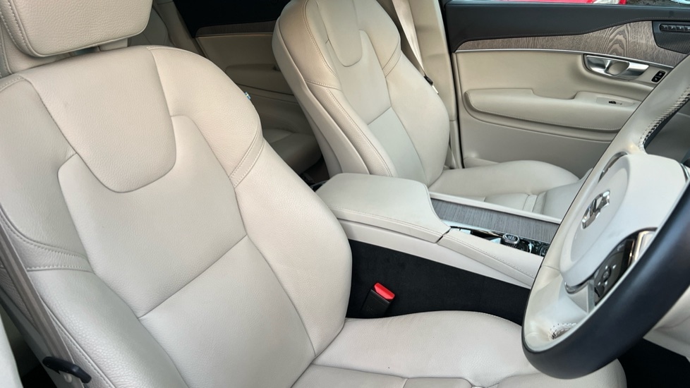 Used Volvo XC90 2023 for sale - 76872841: Photo 9